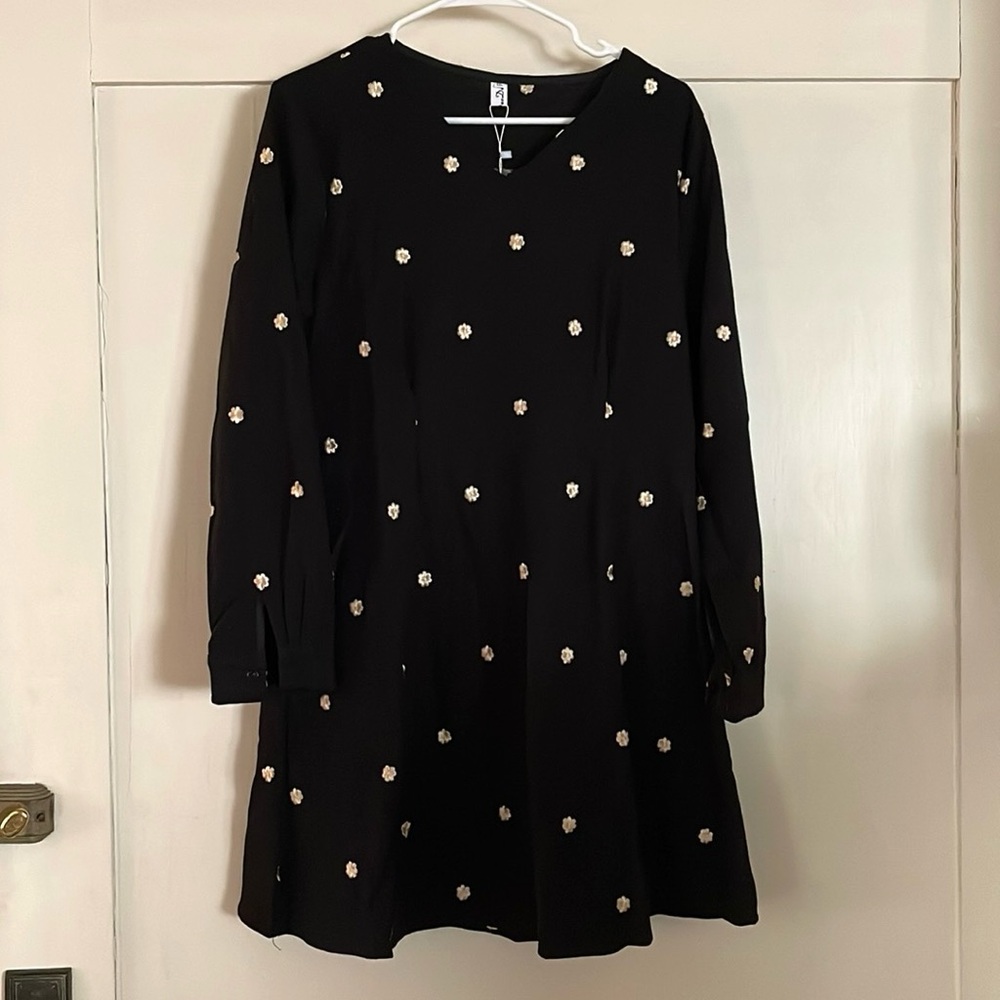 NWT Vintage Style Black Embroidered Floral Holiday Skater Mini Dress